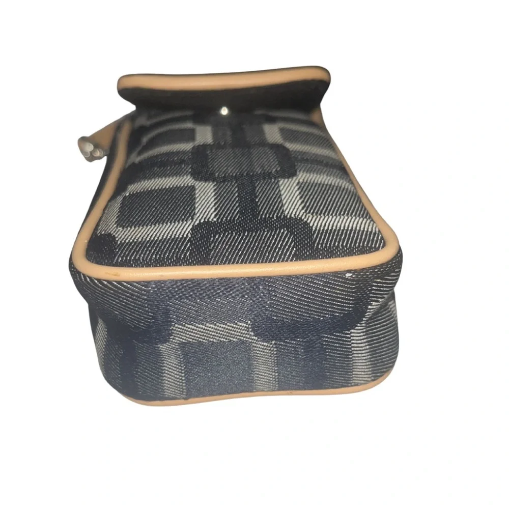 Nine West Vintage Y2K Cell Phone Wristlet Organizer - Geometric Print